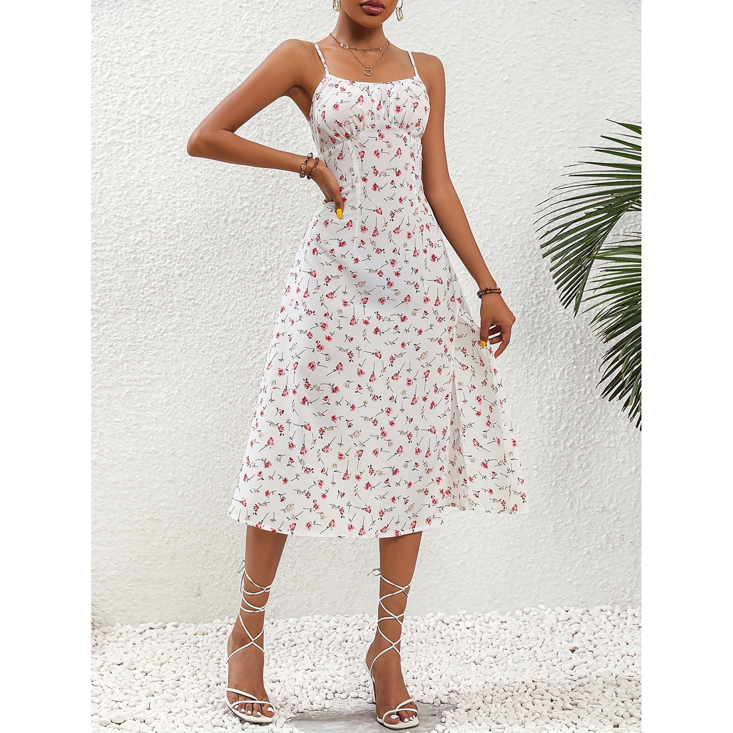 Robe longue à pois fendue et élégante pour l'été